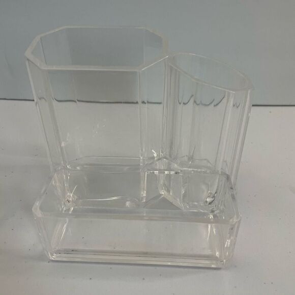 Makeup vanity brush holder| Clear Acrylic| desk or pencil holder - Picture 8 of 11